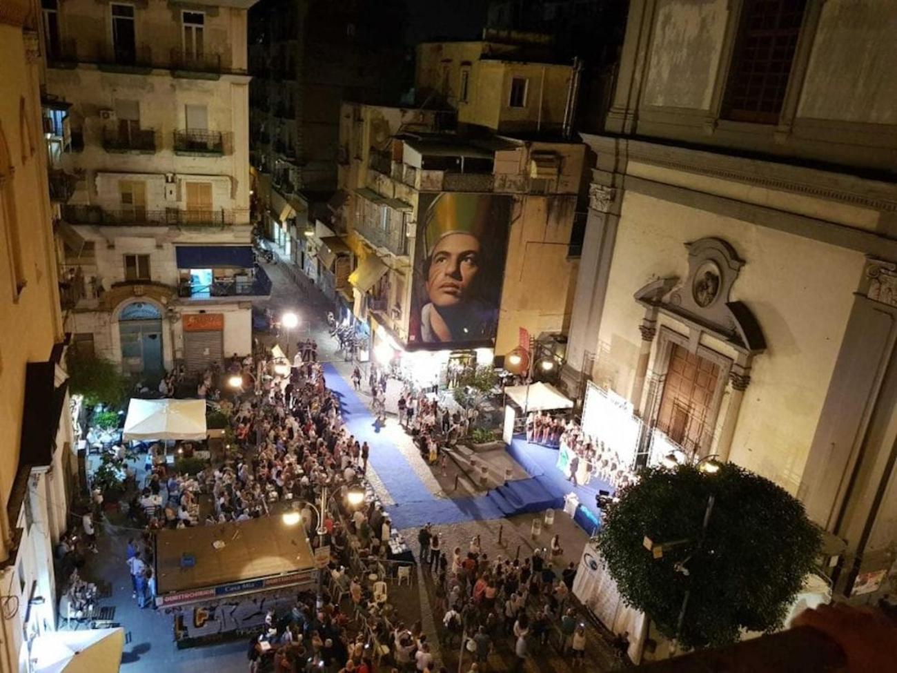 Mithra Apartment Centro Storico Napoli Bagian luar foto