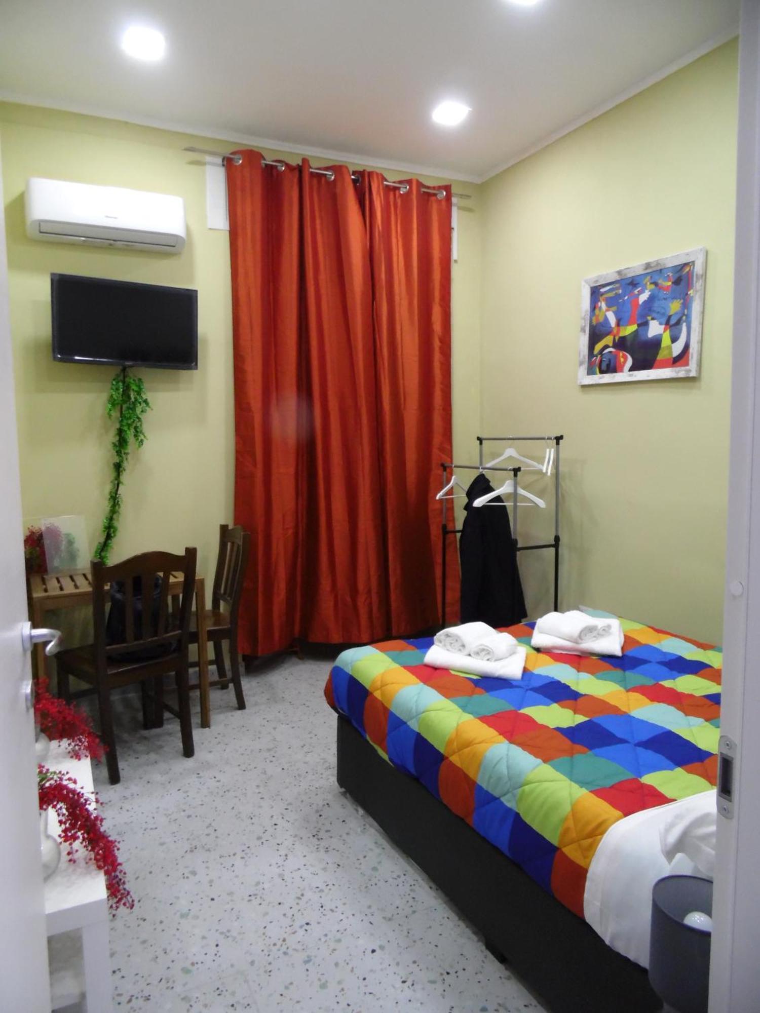 Mithra Apartment Centro Storico Napoli Bagian luar foto